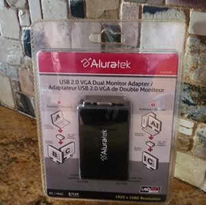 Aluratek USB 2.0 VGA Dual Monitor Adapter - Black